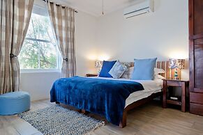 Lady Loch Country House