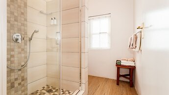 Lady Loch Country House