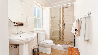 Lady Loch Country House