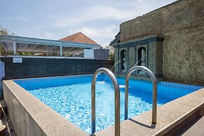 Reddoorz @ Cemara Beach Sunrise