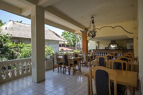 Reddoorz @ Cemara Beach Sunrise