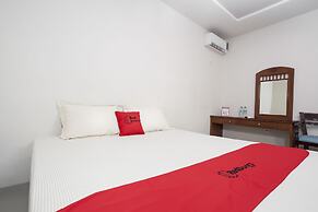 RedDoorz @ Panglima Sudirman