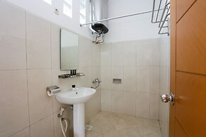 RedDoorz @ Sersan Bajuri