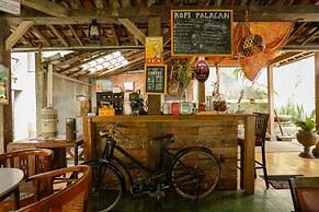 RedDoorz @ Sersan Bajuri