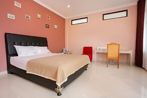 RedDoorz @ Sersan Bajuri