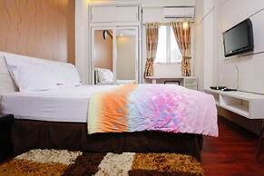 RedLiving Apartemen The Suites Metro - Mary Tower E