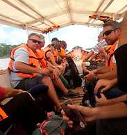 Ecolucerna Lodge Tambopata