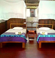 Ecolucerna Lodge Tambopata