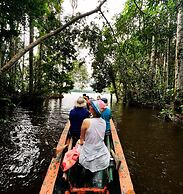 Ecolucerna Lodge Tambopata