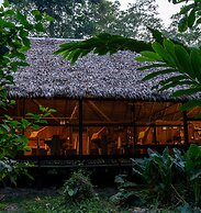 Ecolucerna Lodge Tambopata