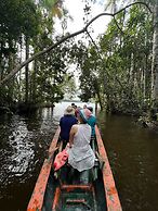 Ecolucerna Lodge Tambopata