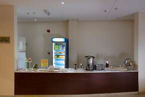 Grand Lily Hotel Suites