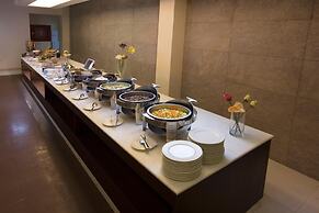 Grand Lily Hotel Suites