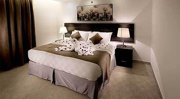 Grand Lily Hotel Suites