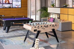 Moxy London Excel