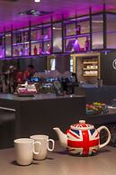 Moxy London Excel
