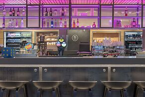 Moxy London Excel