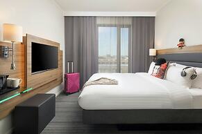 Moxy London Excel