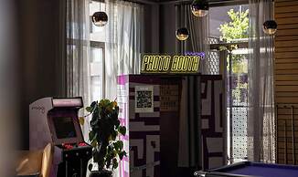 Moxy London Excel