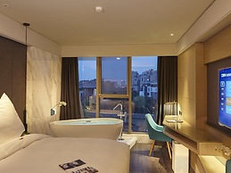 Mercure Yangzhou Dongguan Street