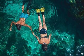 Sandingan Island Resort