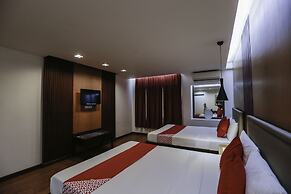 Capital O 740 Bliss Hotel Dau