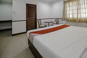 Capital O 740 Bliss Hotel Dau