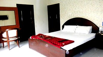 Hilltop Hotel