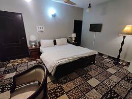 Hilltop Hotel