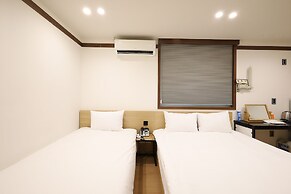JB Plus Hotel