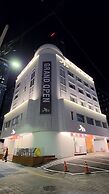 JB Plus Hotel