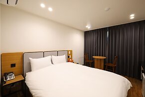 JB Plus Hotel
