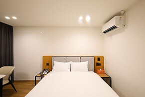 JB Plus Hotel