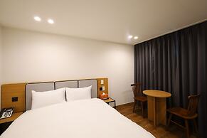 JB Plus Hotel