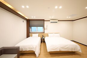 JB Plus Hotel