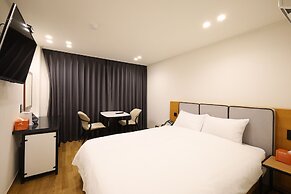 JB Plus Hotel