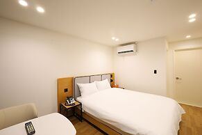 JB Plus Hotel