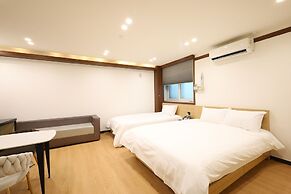 JB Plus Hotel