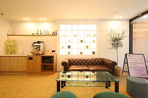 JB Plus Hotel