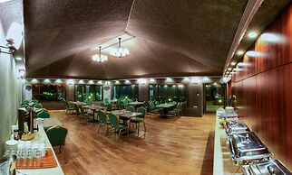 Palms Lily Hotel Suites