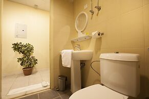 Palms Lily Hotel Suites