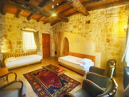 Acropolis Cave Suite