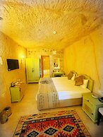 Acropolis Cave Suite