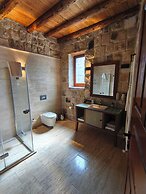 Acropolis Cave Suite