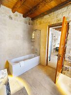 Acropolis Cave Suite