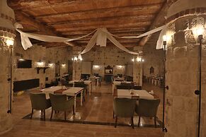 Acropolis Cave Suite