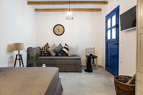 Athina Studios & Suites