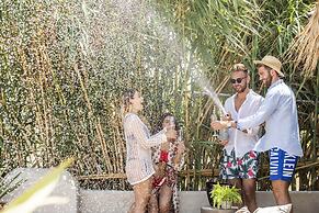 Athina Studios & Suites