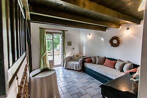 Athina Studios & Suites