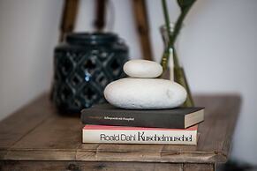 Athina Studios & Suites